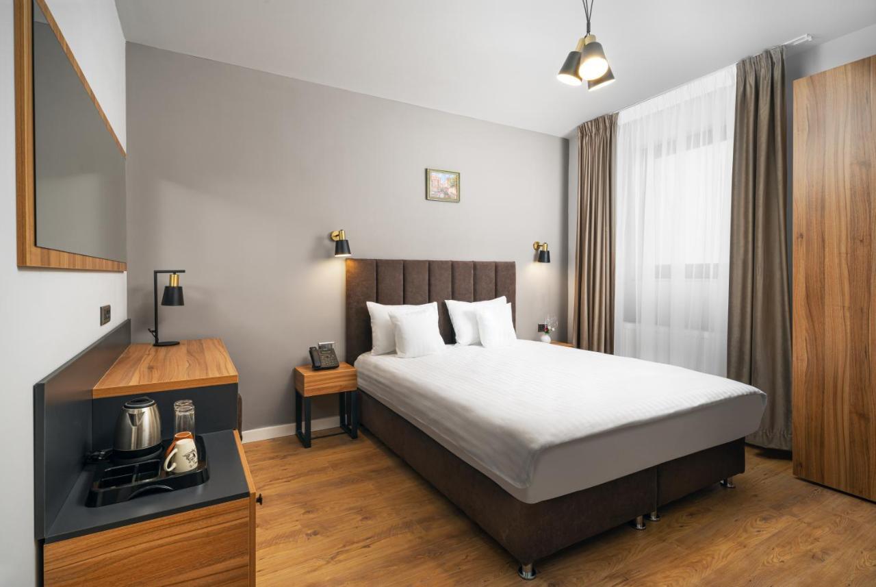 Labirint Boutique Hotel Bucharest Exterior photo