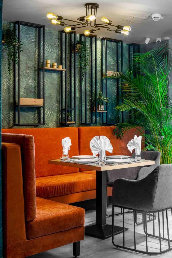 Labirint Boutique Hotel Bucharest Exterior photo
