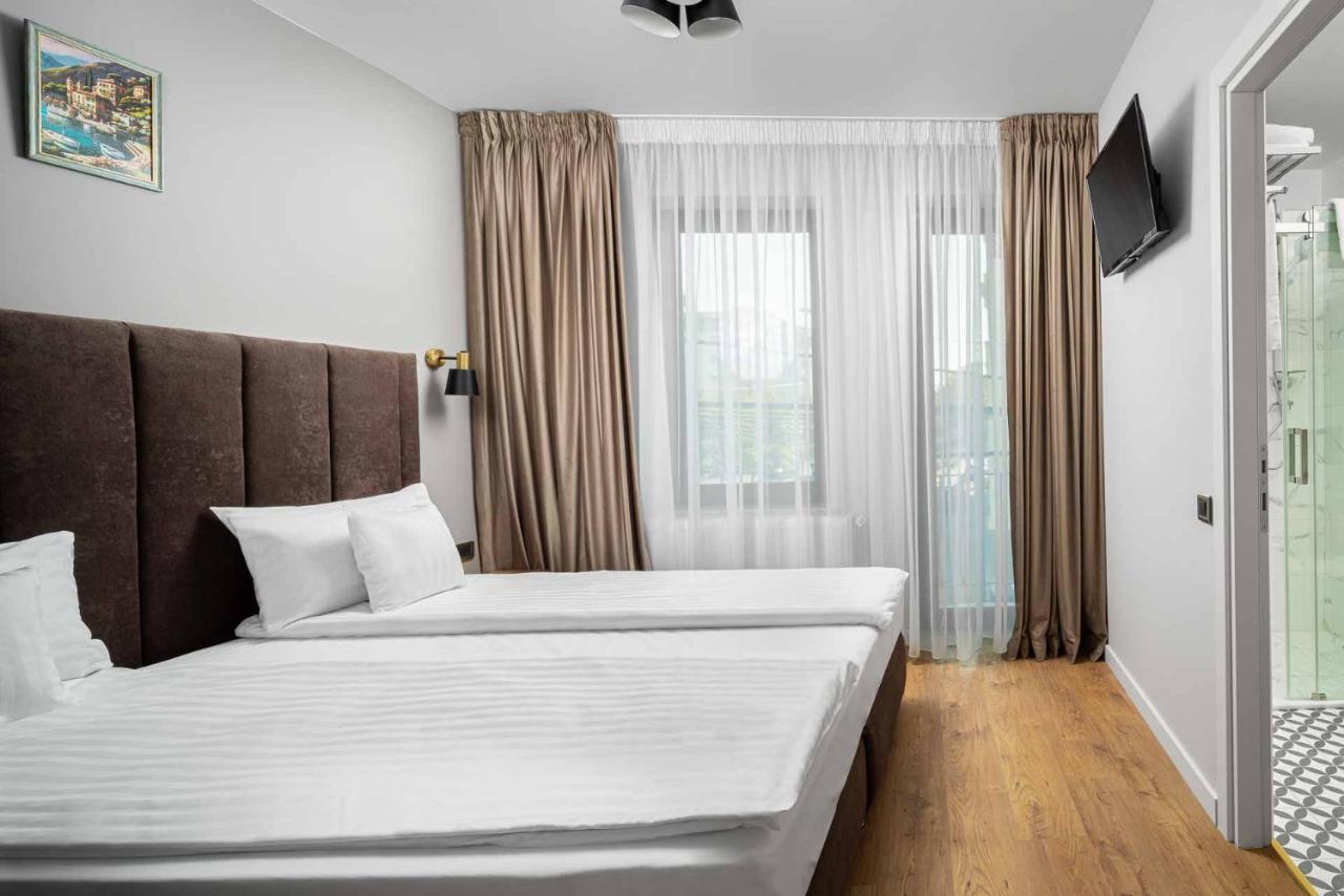 Labirint Boutique Hotel Bucharest Exterior photo